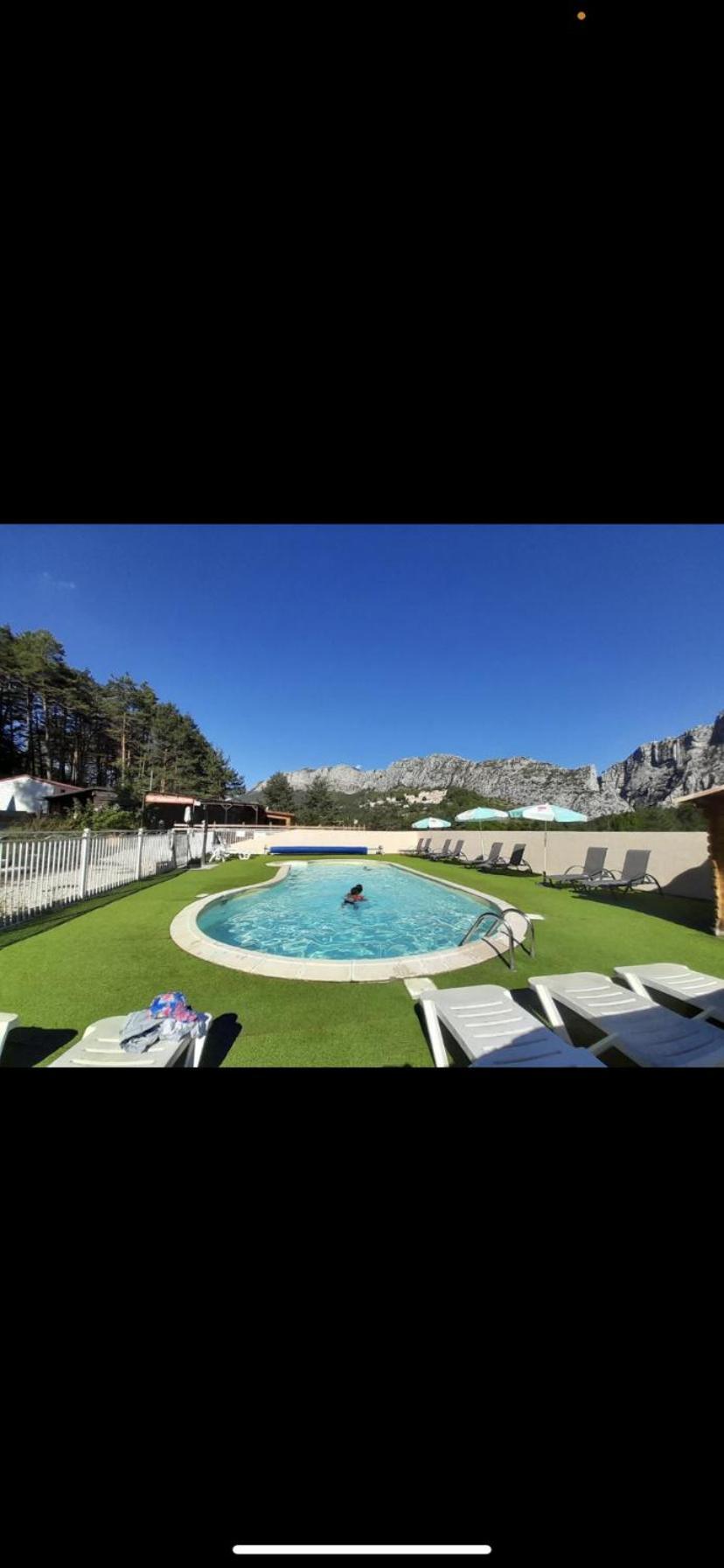 Mobilhome Comfort A La Montagne Saint-Auban  外观 照片